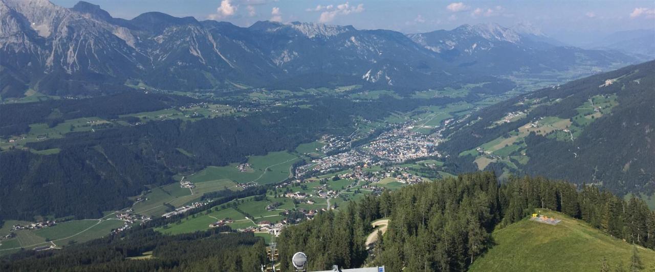 Gaestehaus Huber Fruehstueckspension Séjour chez l'habitant Schladming