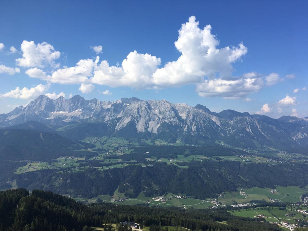 Gaestehaus Huber Fruehstueckspension Séjour chez l'habitant Schladming